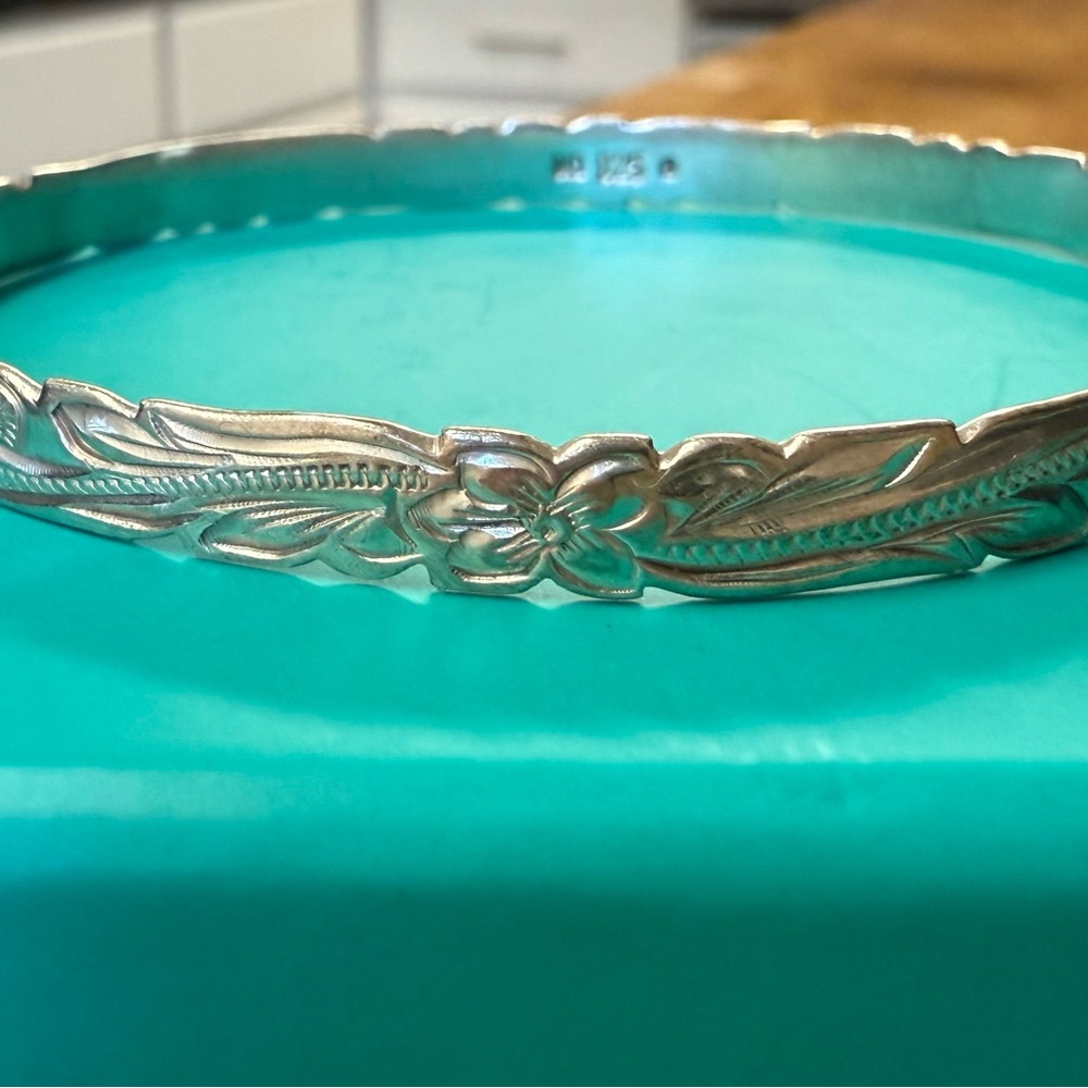Hawaiian Silver Bangle